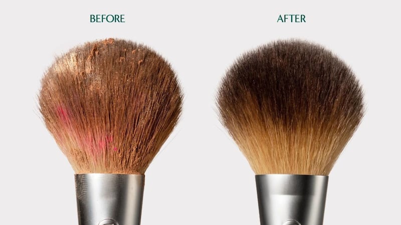 A makeup brush before and after using the EcoTools Makeup Brush Cleanser.