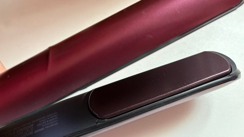 a close-up of the ceramic plates on the flat iron